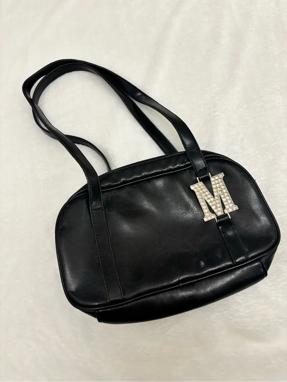 Vintage Y2K Faux Leather Initial Shoulder Back Black Silver M